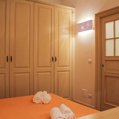 Al Civico 4 Bed & Breakfast Molfetta Bagian luar foto