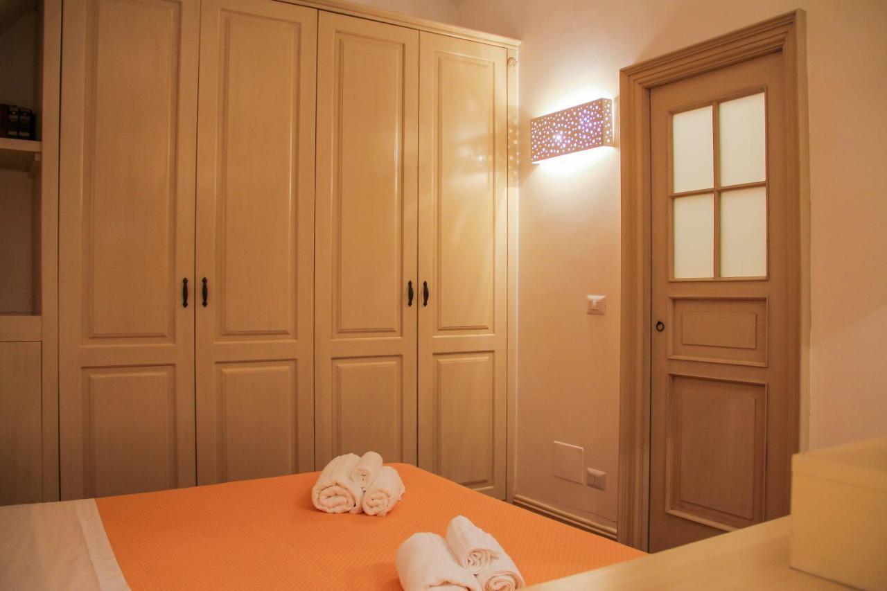 Al Civico 4 Bed & Breakfast Molfetta Bagian luar foto